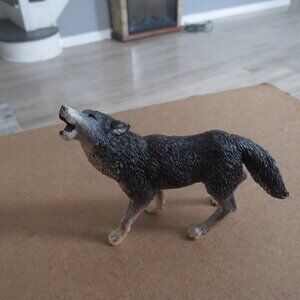 2007 Safari Ltd. Wild Safari Gray Wolf toy figure